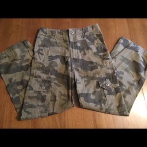 PREMIER INTERNATIONAL Girls Camo Cargos Sz 10